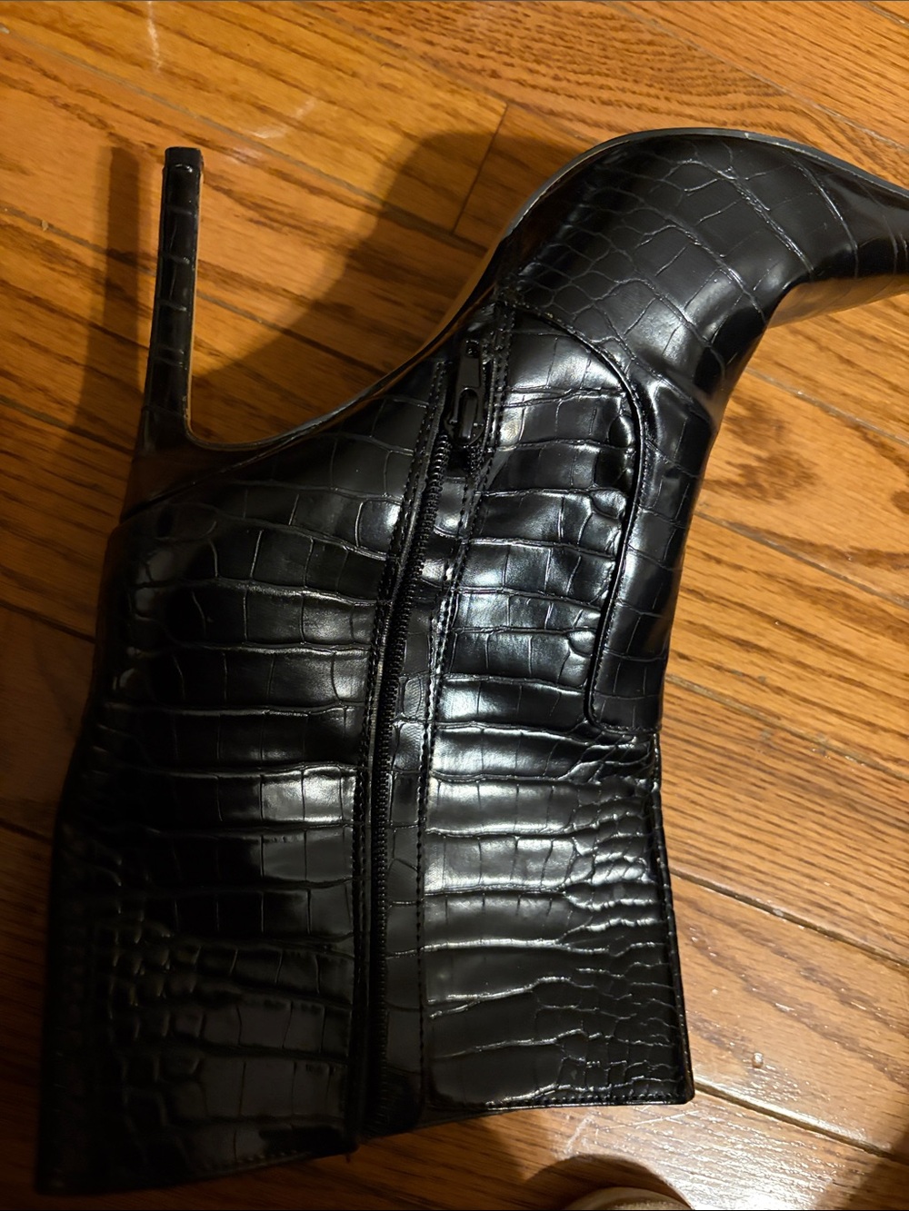 Express Boots - Picture 4 of 6